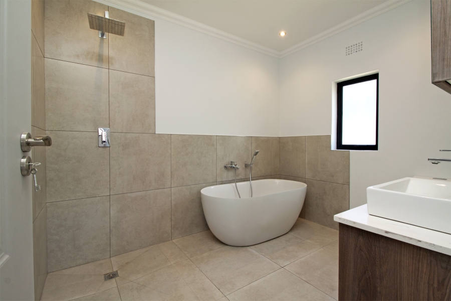 4 Bedroom Property for Sale in Fish Hoek Western Cape